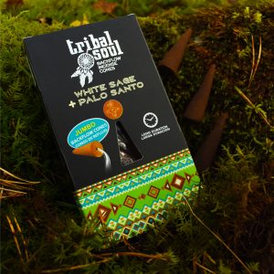 Viirukikoonused langeva suitsuga Tribal Soul Valge Salvei ja Palo Santo